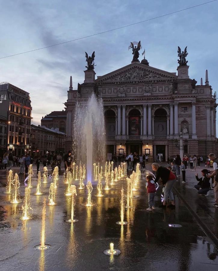 Rynok Square Leilighet Lviv Eksteriør bilde